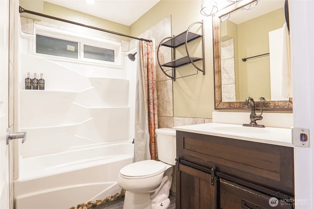7548 Olsen Drive Glacier, WA 98244