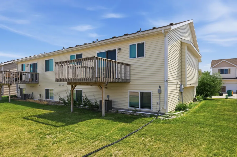 1224 S Beach Way West Fargo, ND 58078