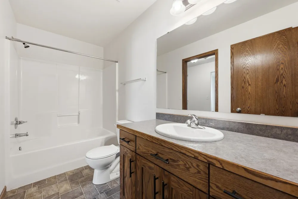 1224 S Beach Way West Fargo, ND 58078