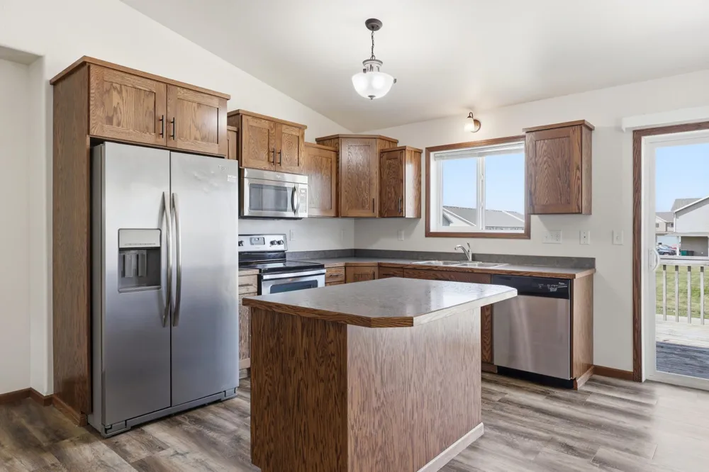 1224 S Beach Way West Fargo, ND 58078