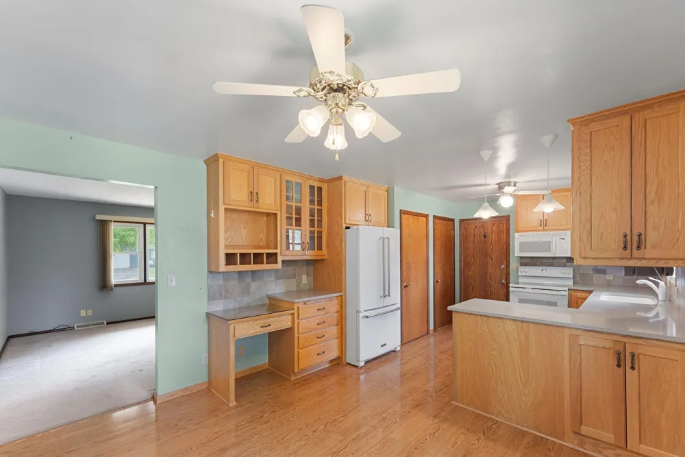 8053 Cloman Avenue Inver Grove Heights, MN 55076