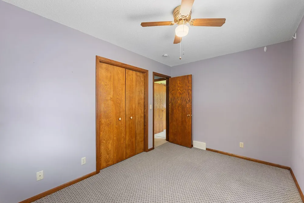 8053 Cloman Avenue Inver Grove Heights, MN 55076