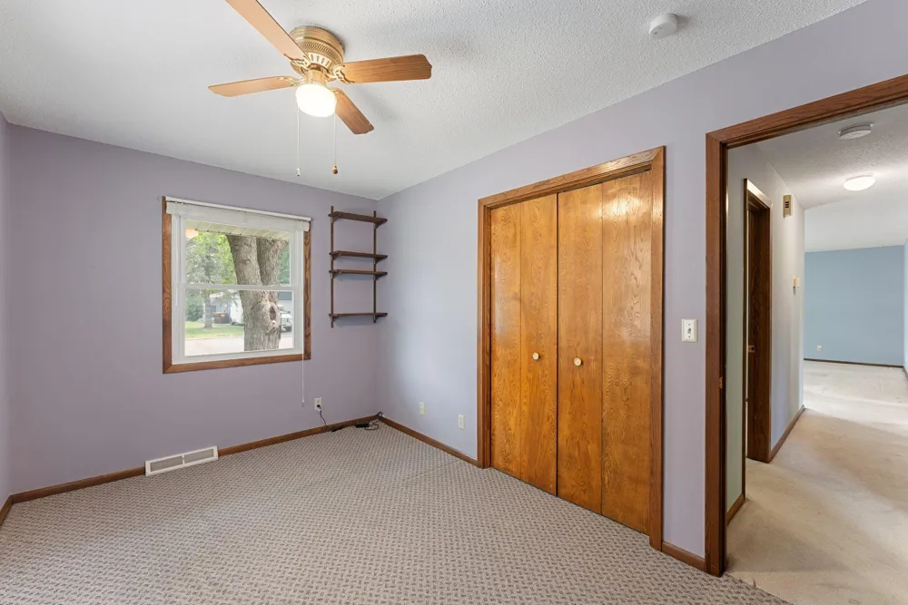 8053 Cloman Avenue Inver Grove Heights, MN 55076