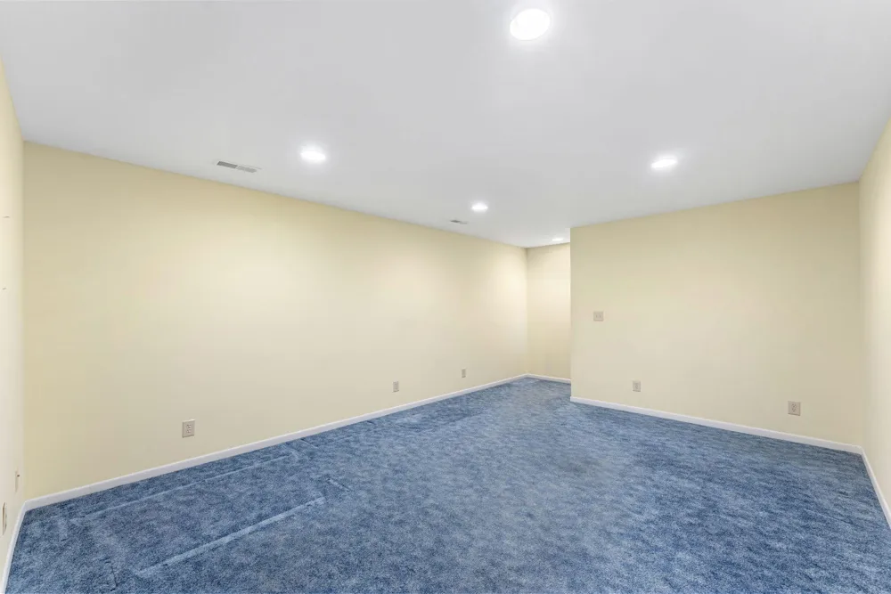 8053 Cloman Avenue Inver Grove Heights, MN 55076