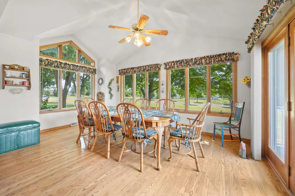 1450 Jefferson Street SE Hutchinson, MN 55350