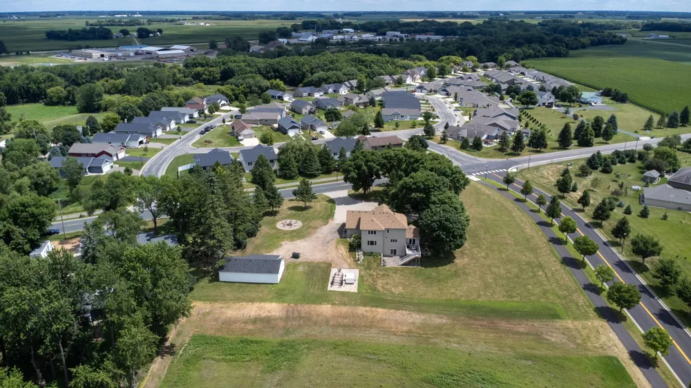 1450 Jefferson Street SE Hutchinson, MN 55350