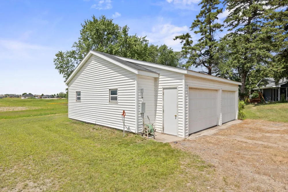 1450 Jefferson Street SE Hutchinson, MN 55350