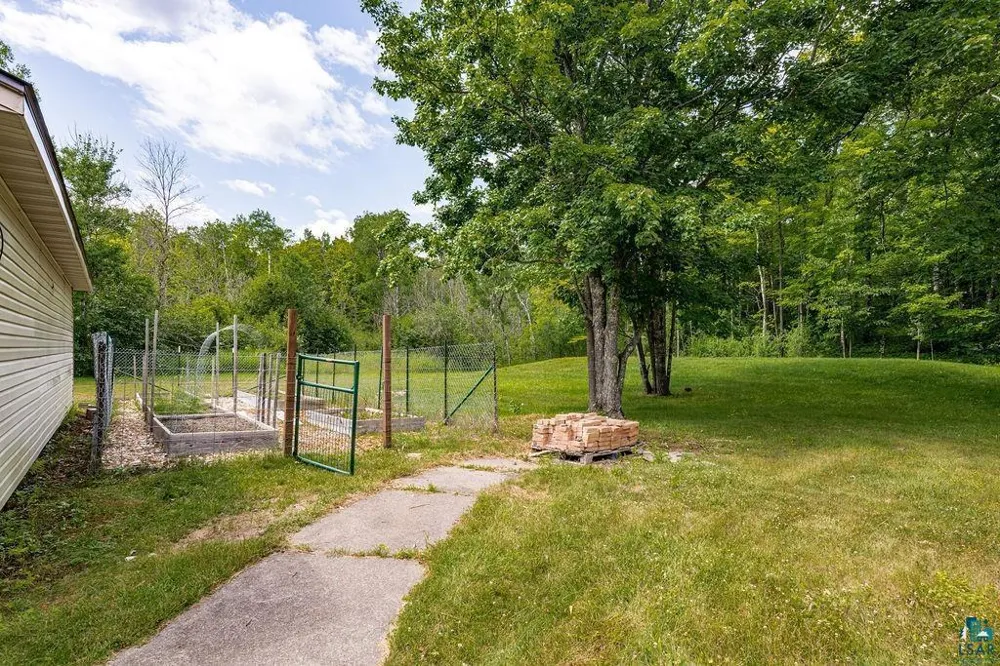 5025 Reid Road Duluth, MN 55803