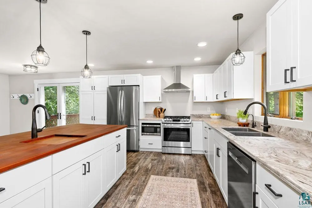5025 Reid Road Duluth, MN 55803