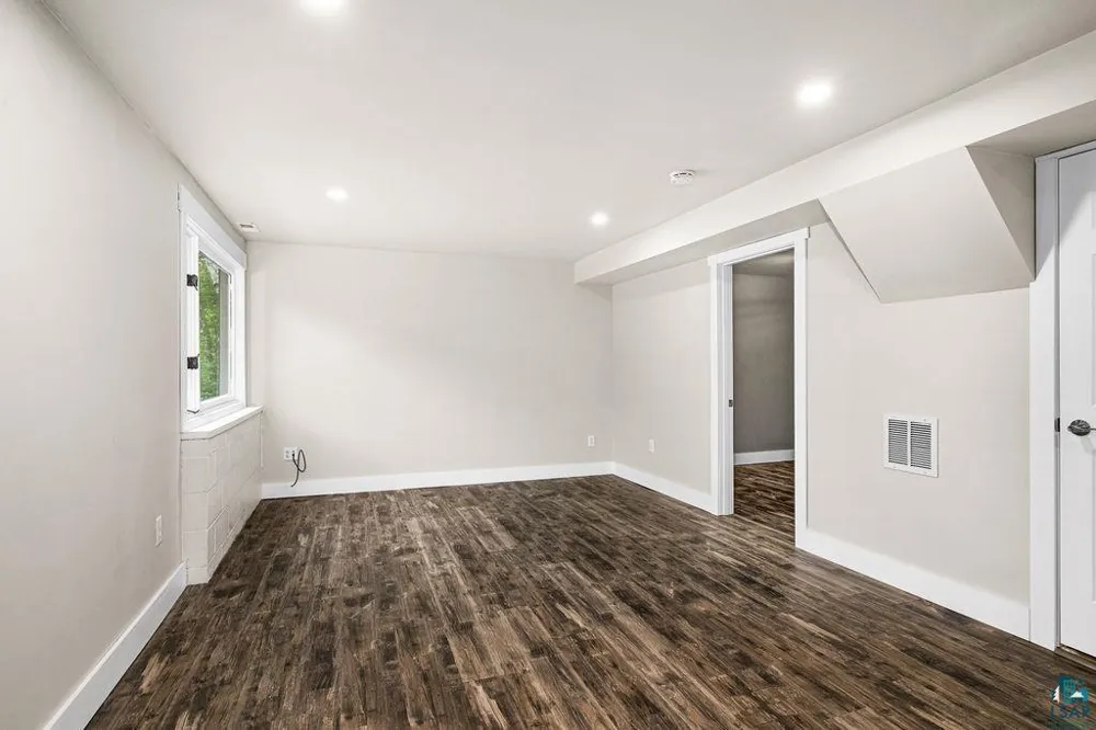 5025 Reid Road Duluth, MN 55803