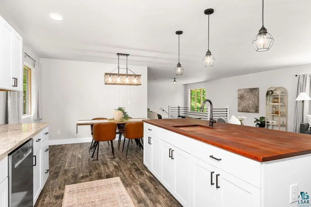 5025 Reid Road Duluth, MN 55803