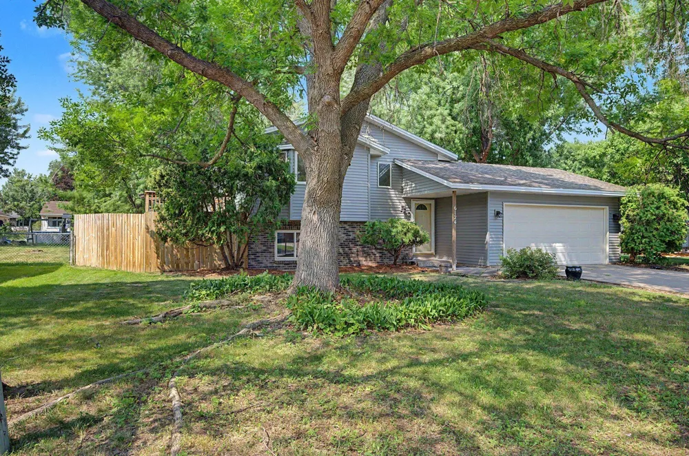 6124 114th Place Champlin, MN 55316