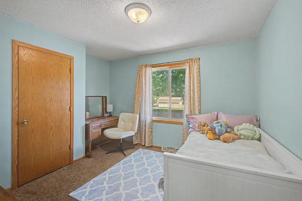 6124 114th Place Champlin, MN 55316