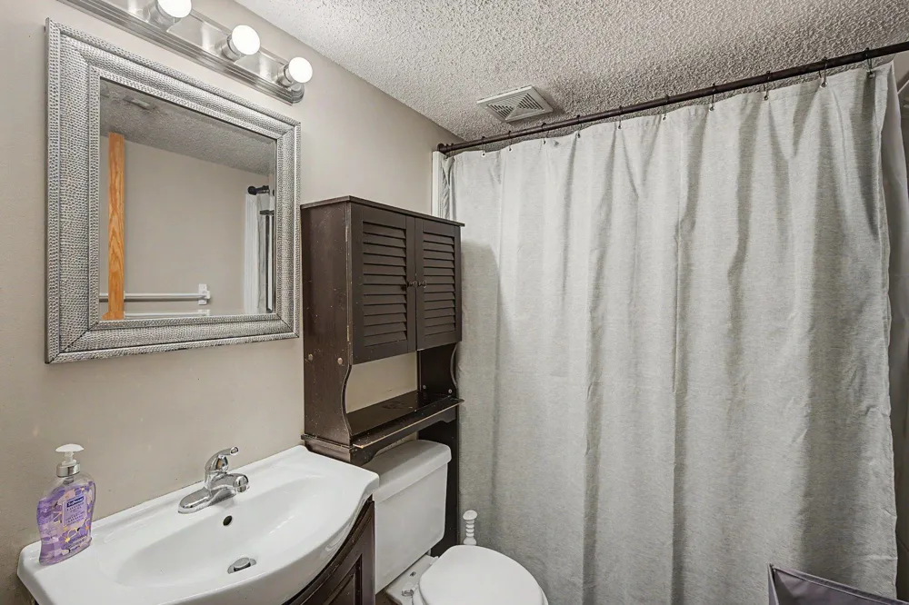 6124 114th Place Champlin, MN 55316