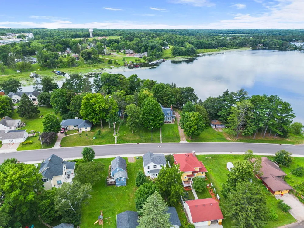 1475 4th Avenue Cumberland, WI 54829