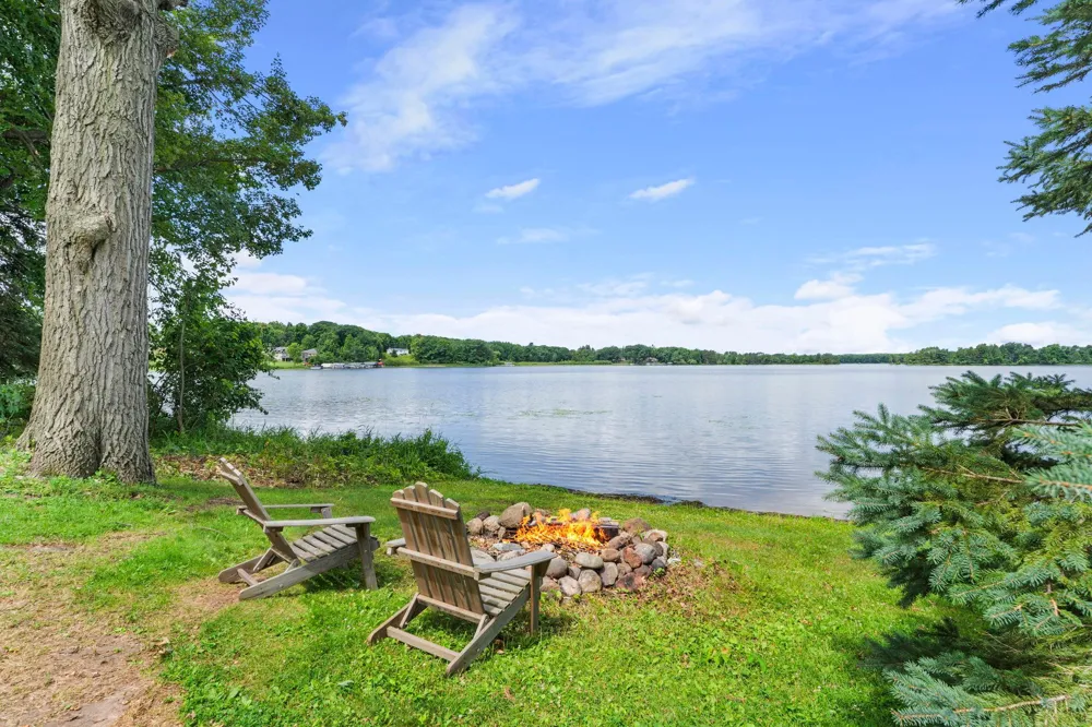 1475 4th Avenue Cumberland, WI 54829