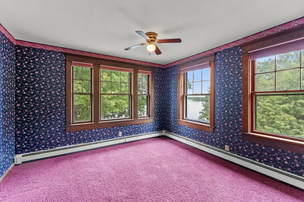 1475 4th Avenue Cumberland, WI 54829