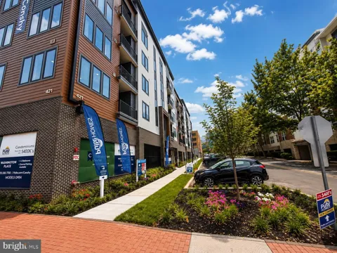 421 WASHINGTON STREET #1103