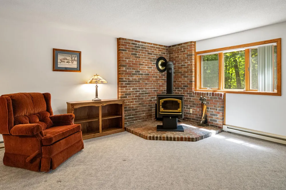 3283 S Spruce Avenue White Cloud, MI 49349