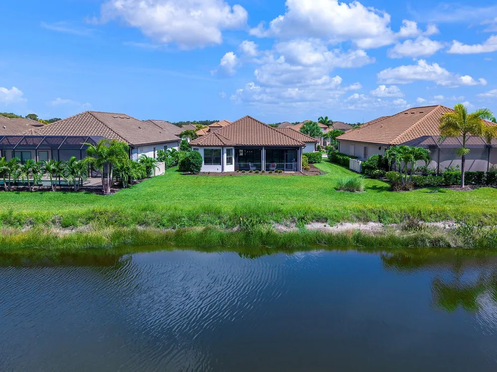 5365 SALCANO STREET Sarasota, FL 34238