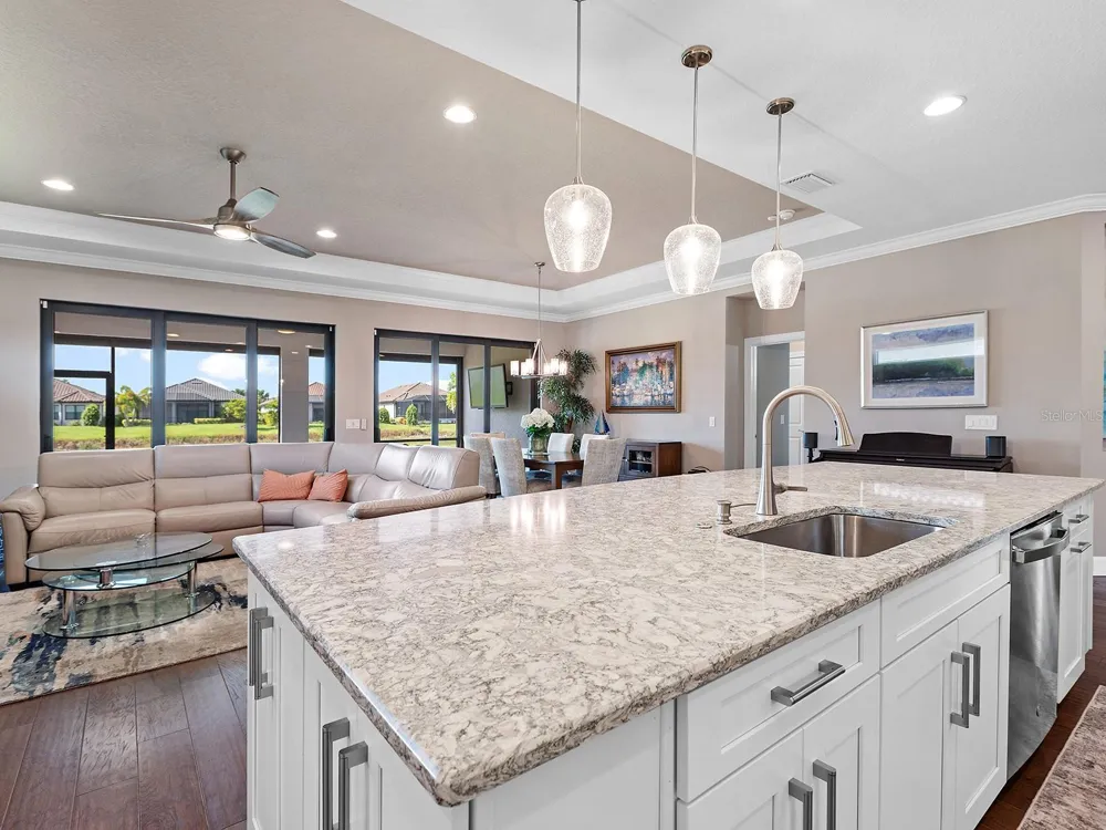 5365 SALCANO STREET Sarasota, FL 34238