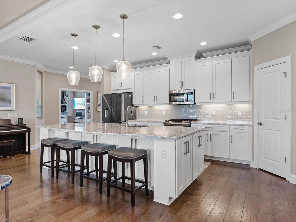5365 SALCANO STREET Sarasota, FL 34238
