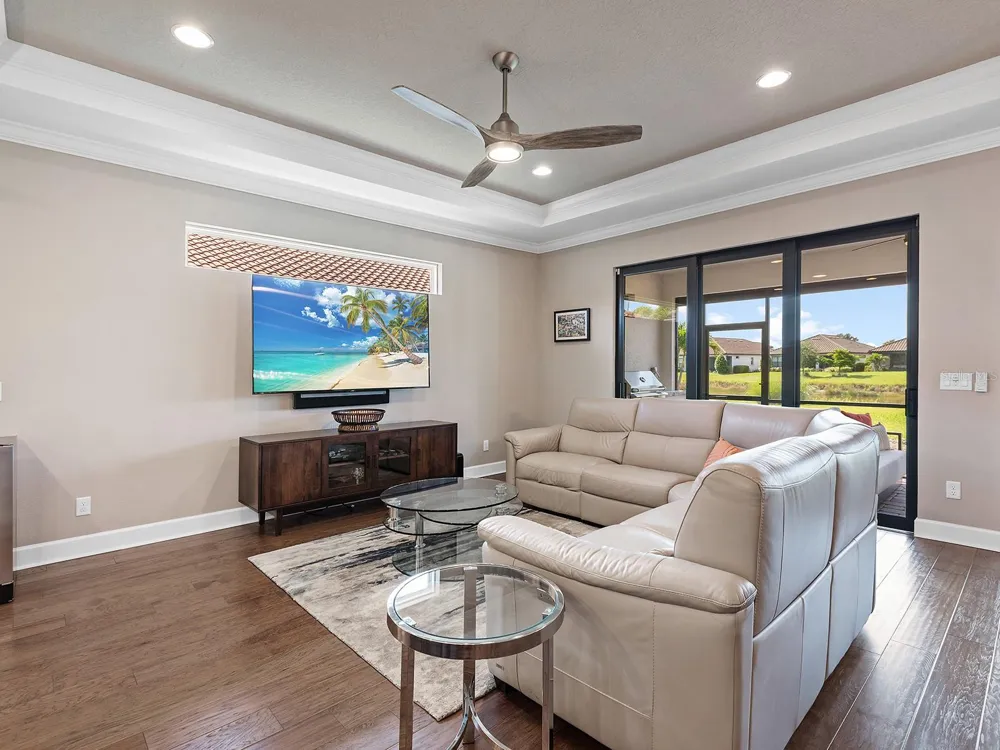 5365 SALCANO STREET Sarasota, FL 34238