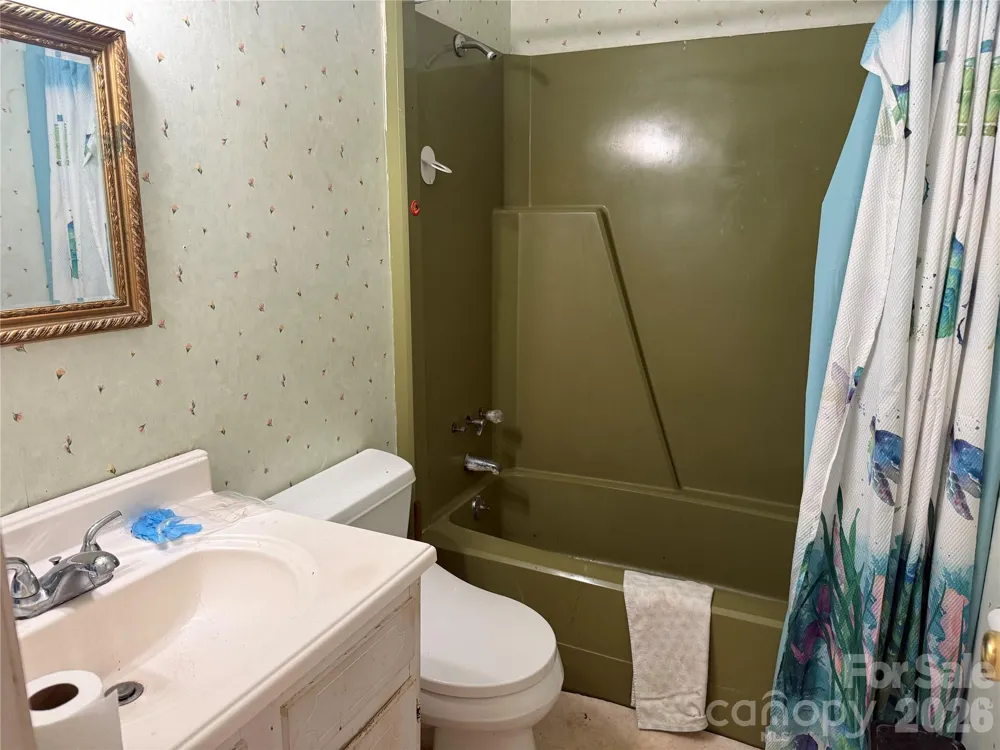 1507 Dallas Cherryville Highway Dallas, NC 28034
