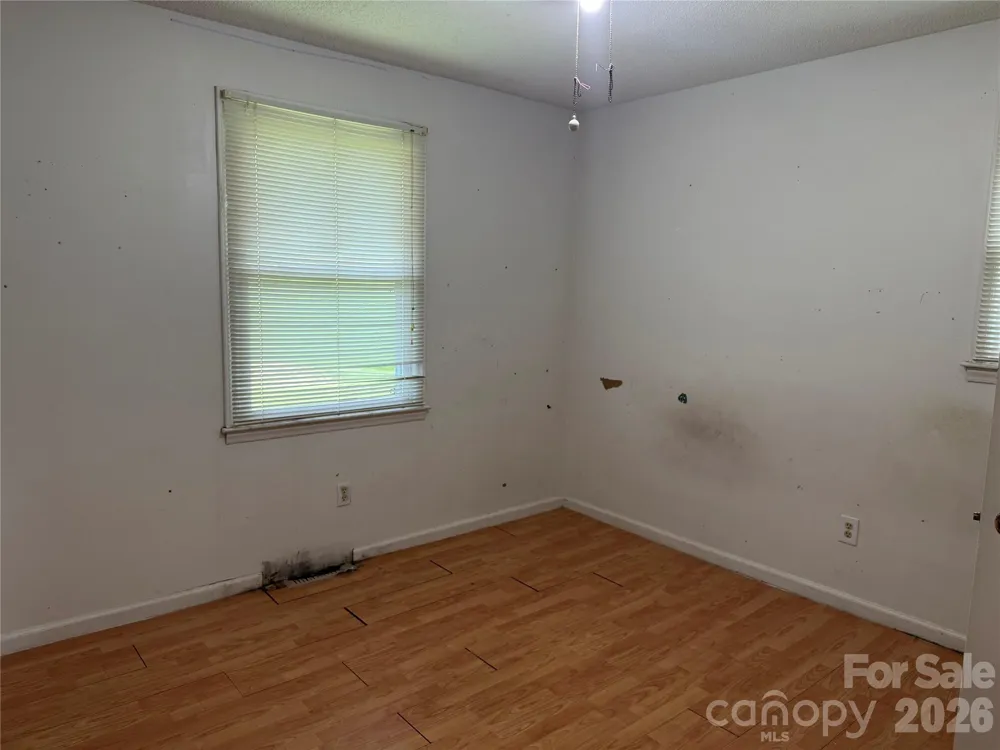 1507 Dallas Cherryville Highway Dallas, NC 28034