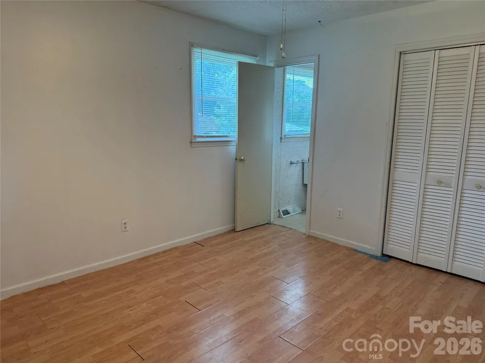 1507 Dallas Cherryville Highway Dallas, NC 28034