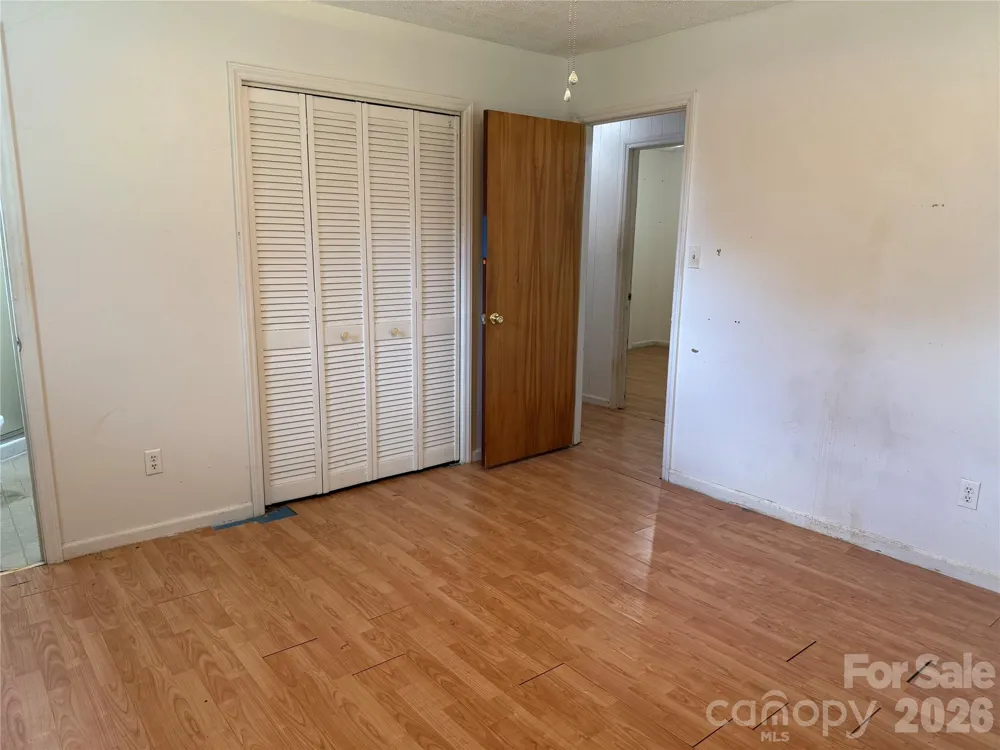 1507 Dallas Cherryville Highway Dallas, NC 28034