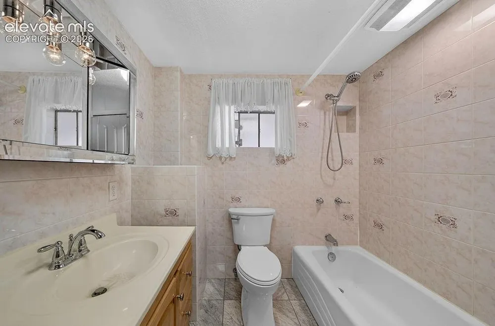 840 E Evans Avenue Pueblo, CO 81004