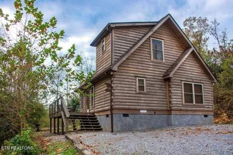 820 Crest View Drive