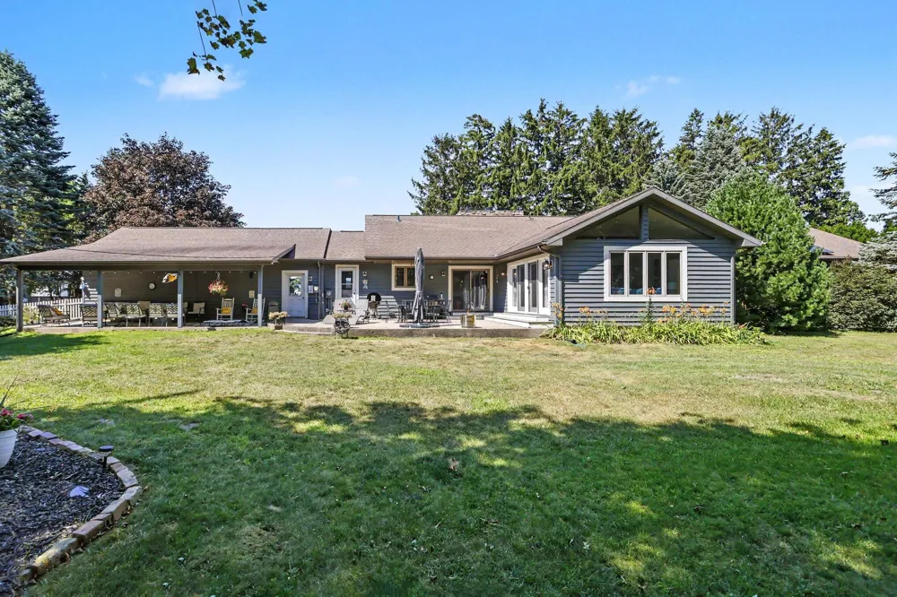 2390 Sycamore Path St. Joseph, MI 49085