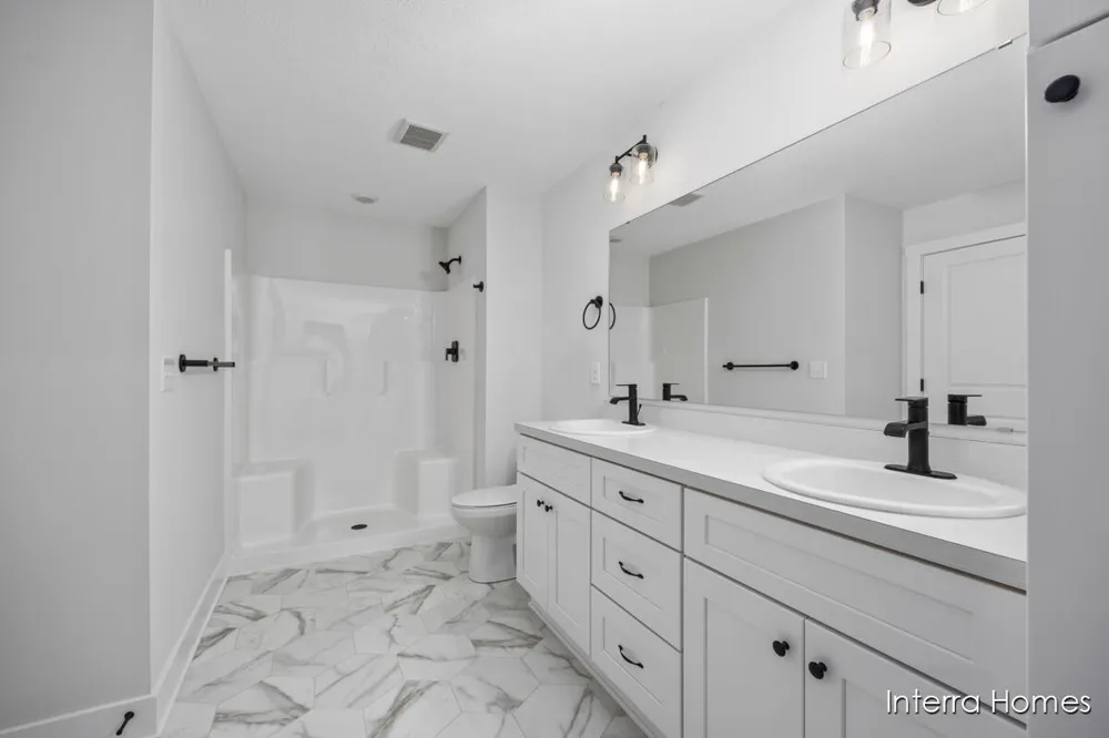 2883 E Highgate Drive SE #82 Kentwood, MI 49512