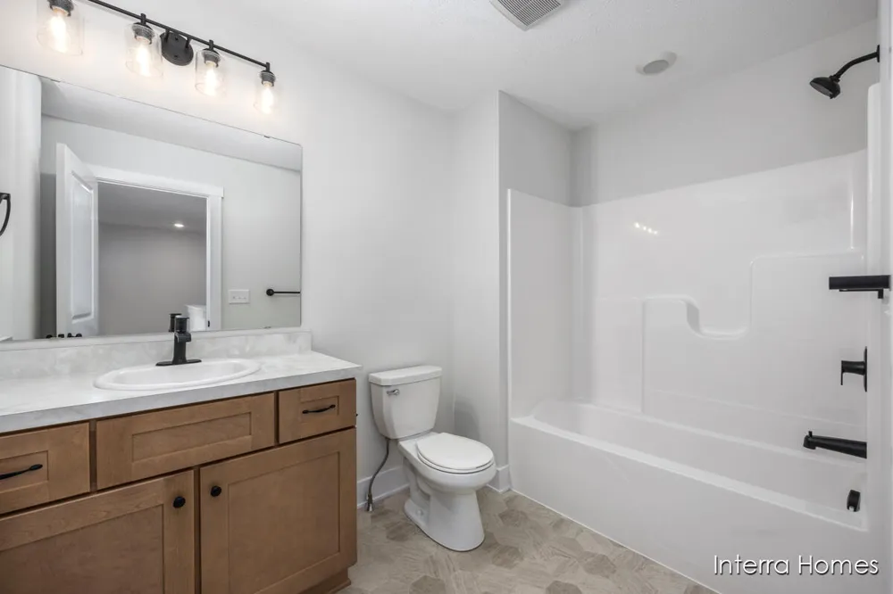 2883 E Highgate Drive SE #82 Kentwood, MI 49512