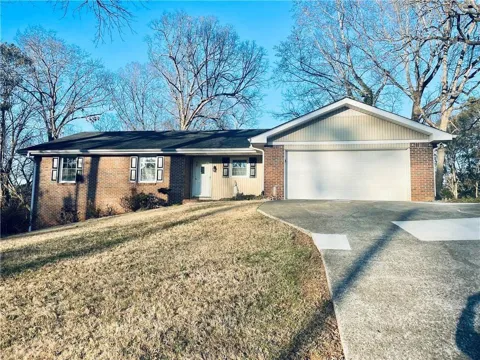 637 Rae Drive