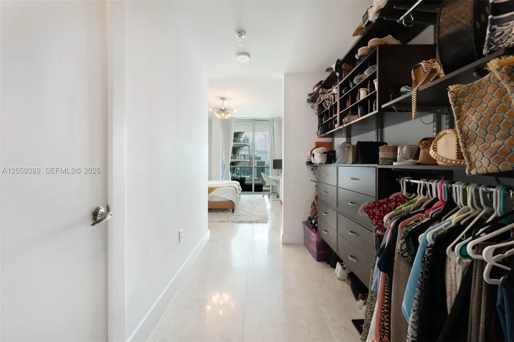 900 Biscayne Blvd #2708 Miami, FL 33132