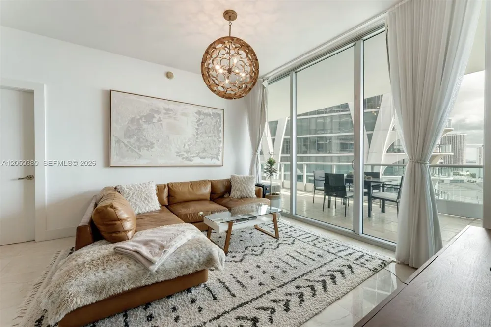 900 Biscayne Blvd #2708 Miami, FL 33132