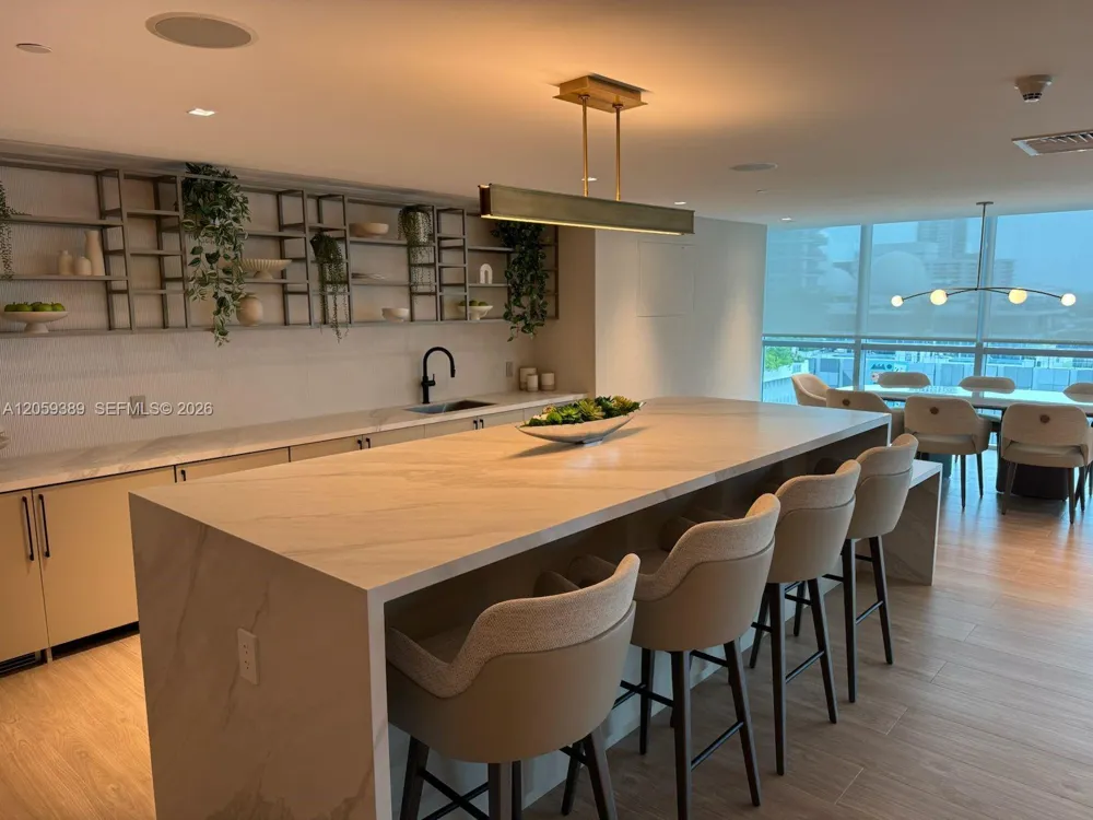 900 Biscayne Blvd #2708 Miami, FL 33132