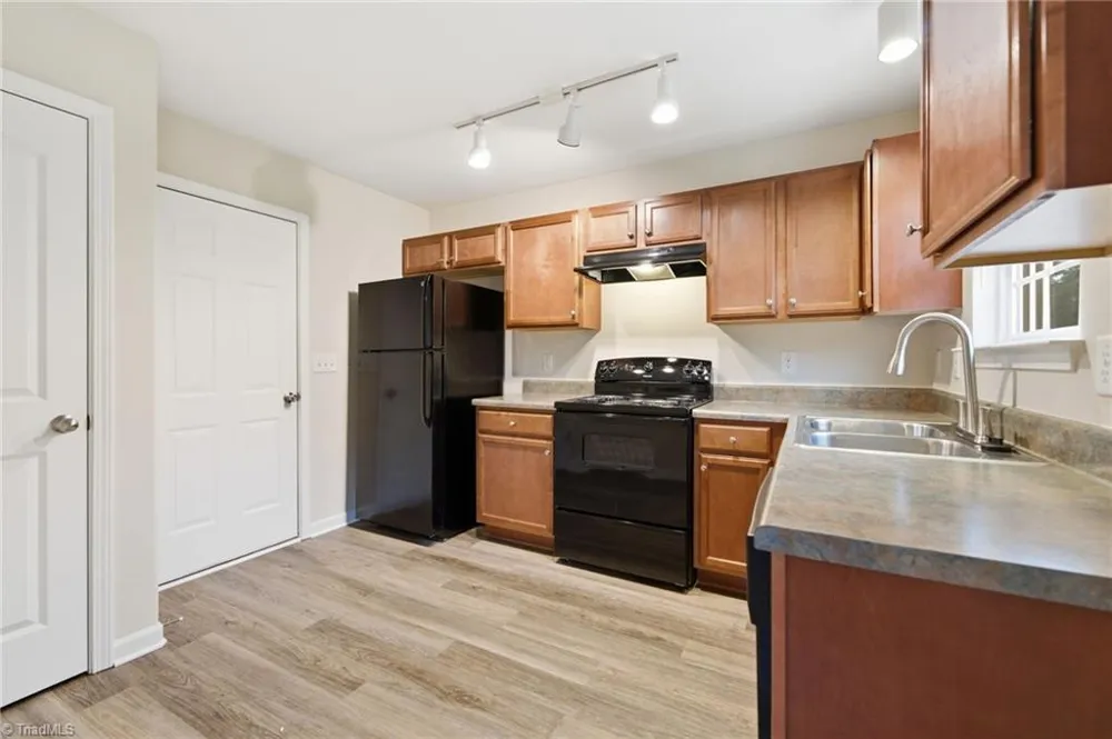 1475 Worchester Street Kernersville, NC 27284