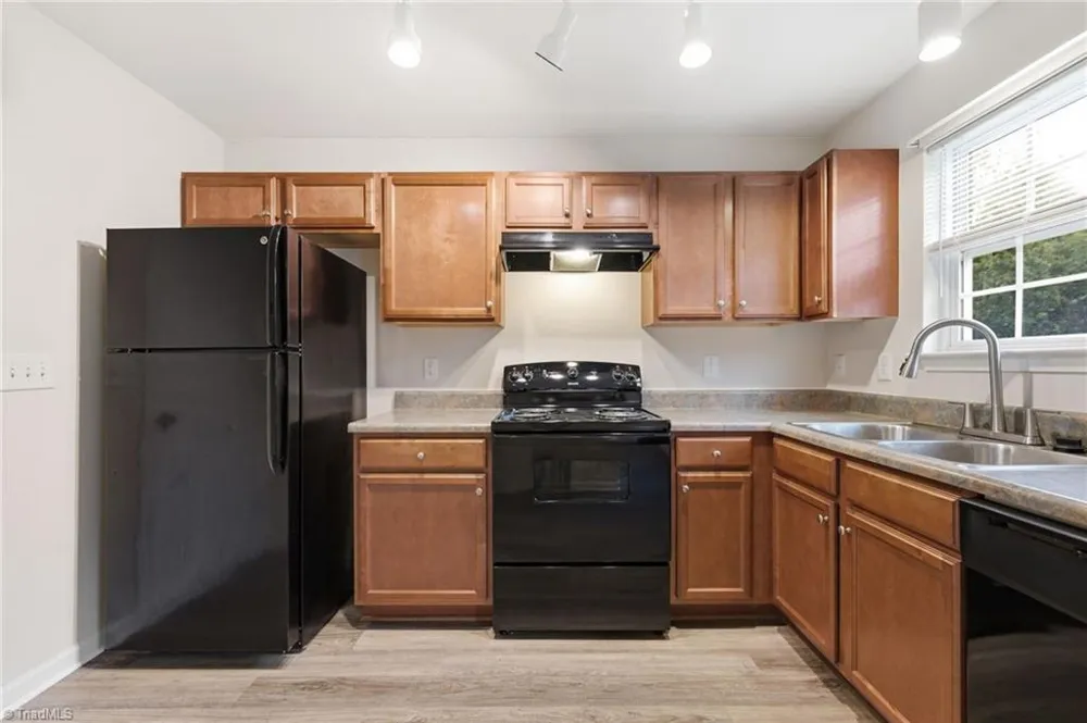 1475 Worchester Street Kernersville, NC 27284