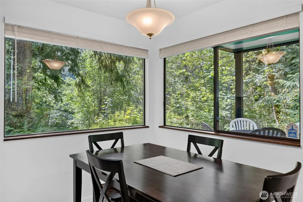 19059 Glacier Rim Drive Glacier, WA 98244