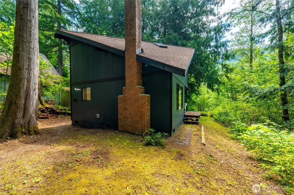 19059 Glacier Rim Drive Glacier, WA 98244
