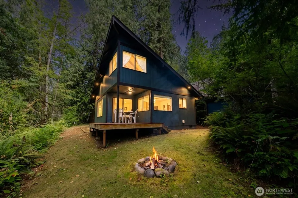 19059 Glacier Rim Drive Glacier, WA 98244