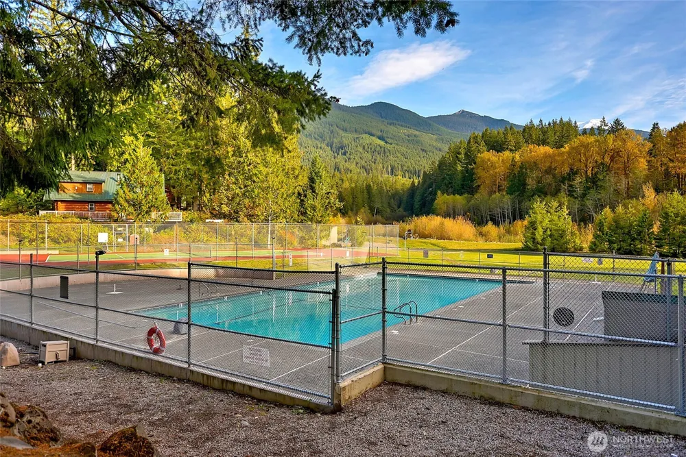 19059 Glacier Rim Drive Glacier, WA 98244