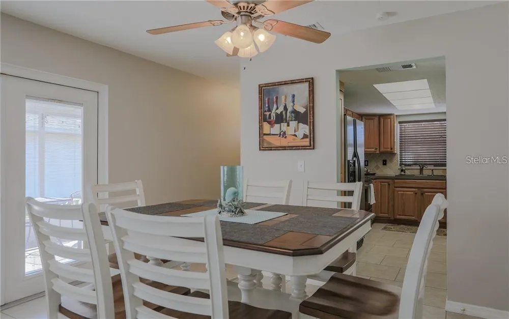 2907 HYDE PARK STREET Sarasota, FL 34239