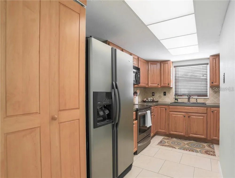 2907 HYDE PARK STREET Sarasota, FL 34239