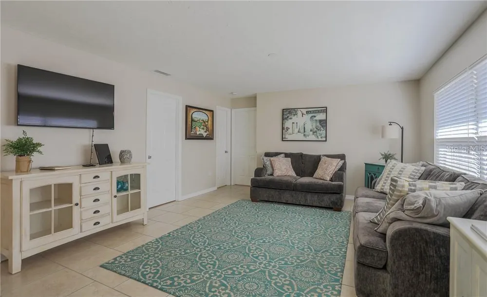 2907 HYDE PARK STREET Sarasota, FL 34239