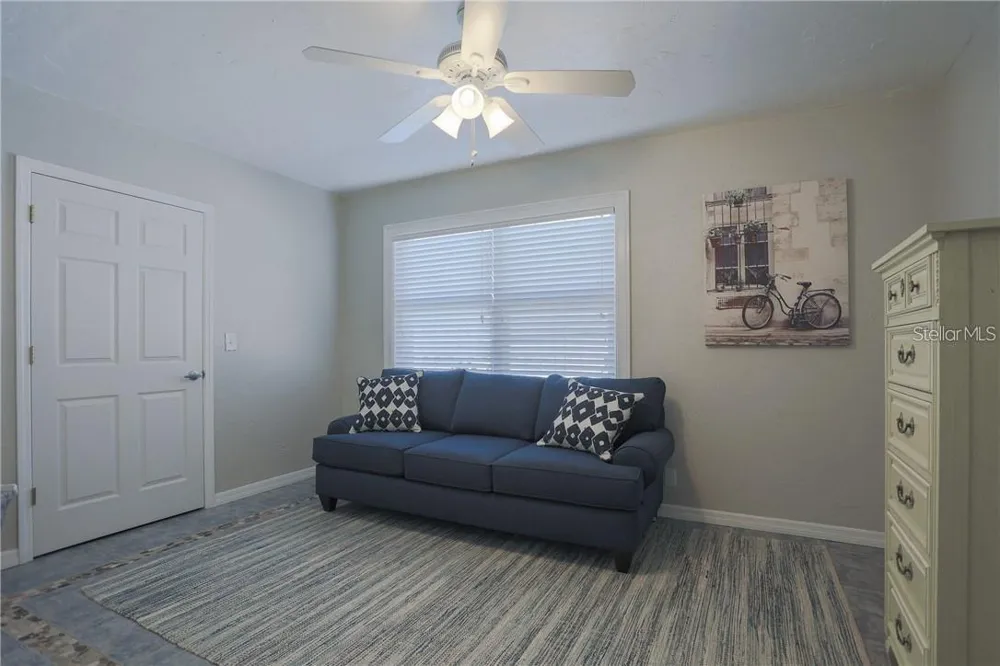 2907 HYDE PARK STREET Sarasota, FL 34239